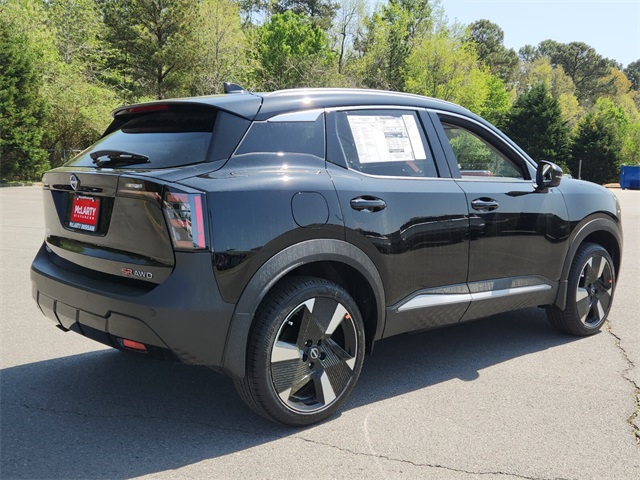 2025 Nissan Kicks SR photo 3
