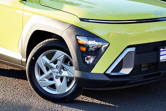 2026 Hyundai Kona SE photo 2