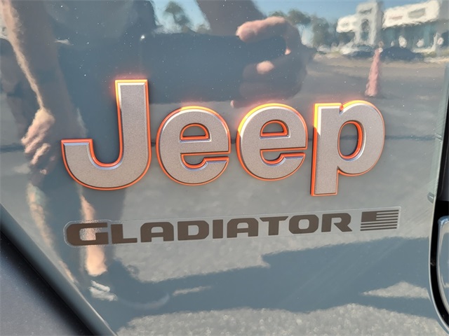 2025 Jeep Gladiator Mojave photo 12