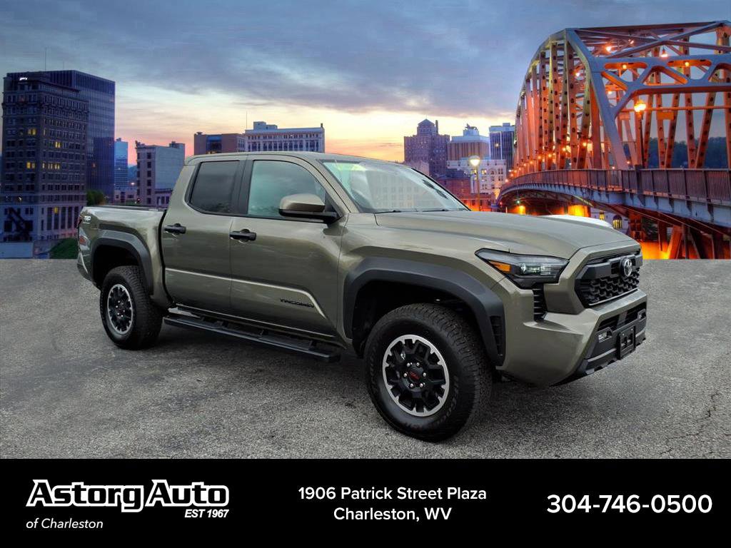 2025 Toyota Tacoma SR5's photo