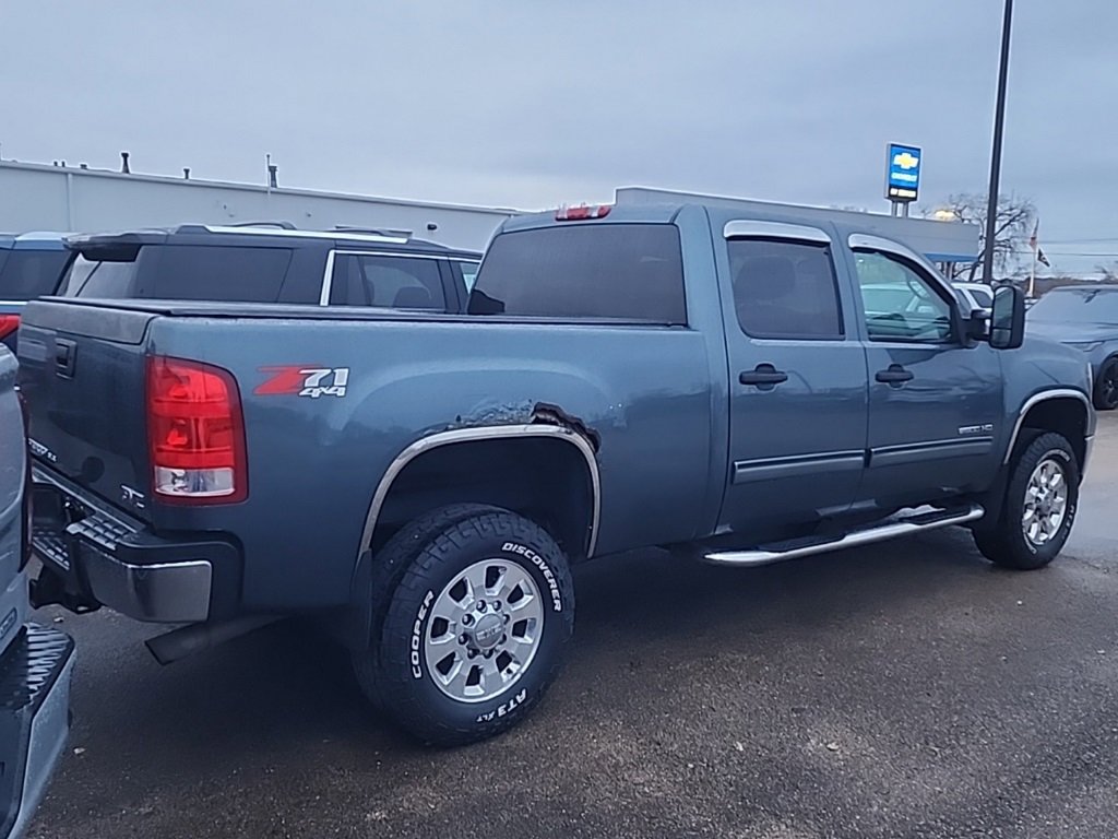 2011 Gmc Sierra 2500 HD SLE photo 4