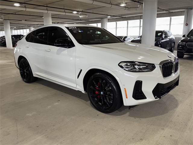 2022 BMW X4 M40i's photo