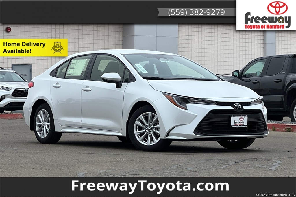 2026 Toyota Corolla LE's photo