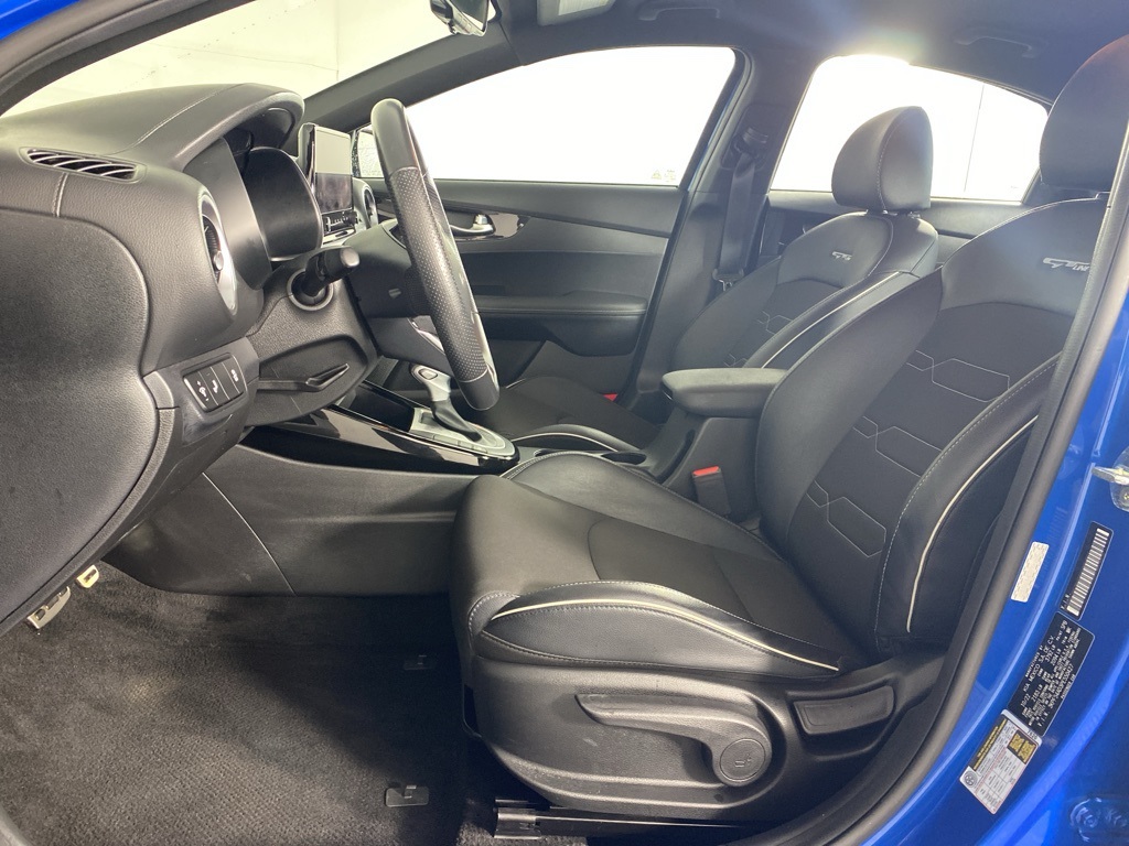 2023 Kia Forte GT-Line photo 10