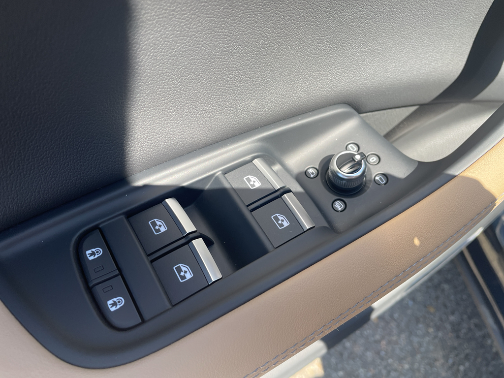 2025 Audi Q7 45 Premium Plus photo 18