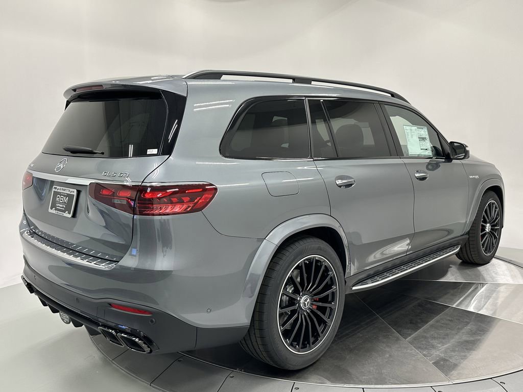2026 Mercedes Benz GLS AMG 63 photo 4