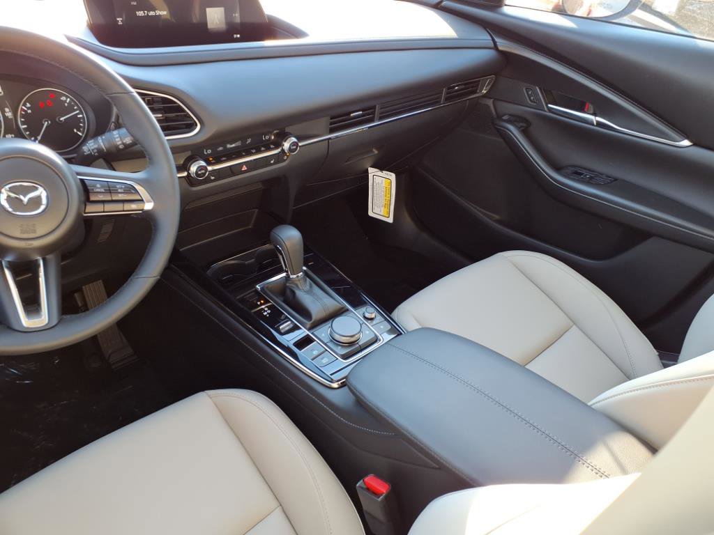 2025 Mazda CX-30 2.5 S Preferred photo 4