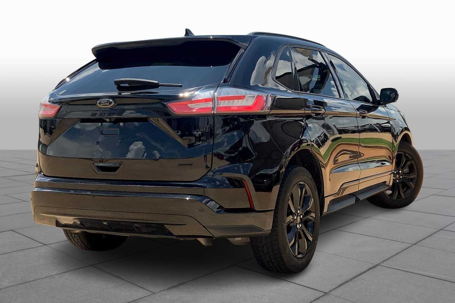2022 Ford Edge SE photo 23