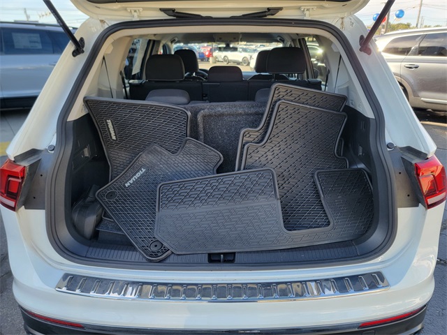 2023 Volkswagen Tiguan S photo 18