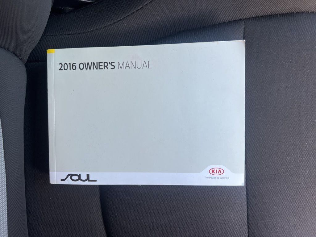 2016 Kia Soul Base photo 23