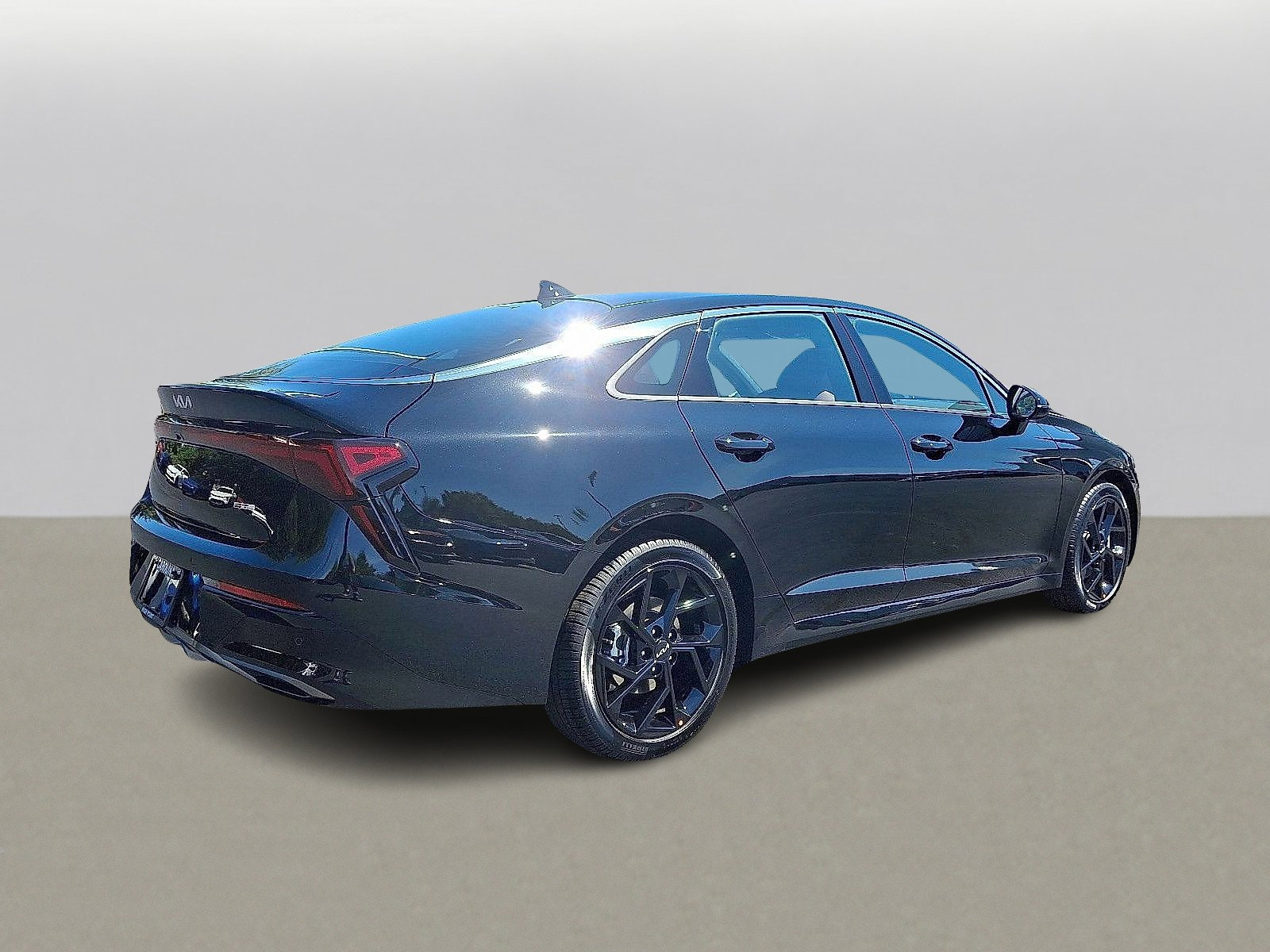2026 Kia K5 GT-Line photo 4