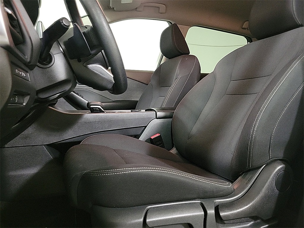 2023 NISSAN ROGUE - Image 10