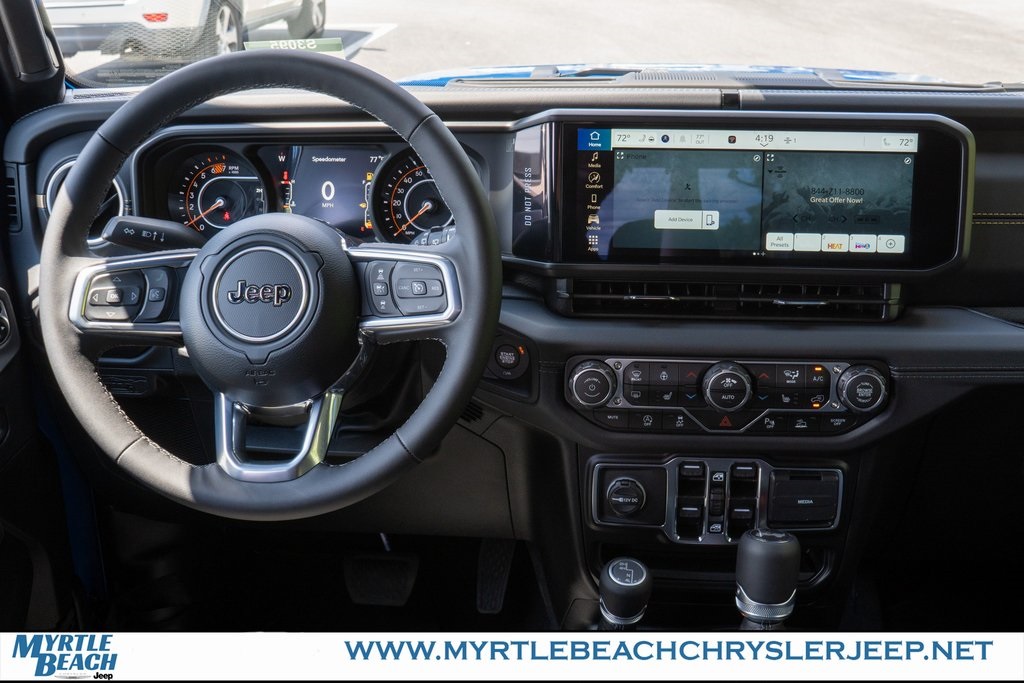 2025 Jeep Wrangler Sahara photo 15