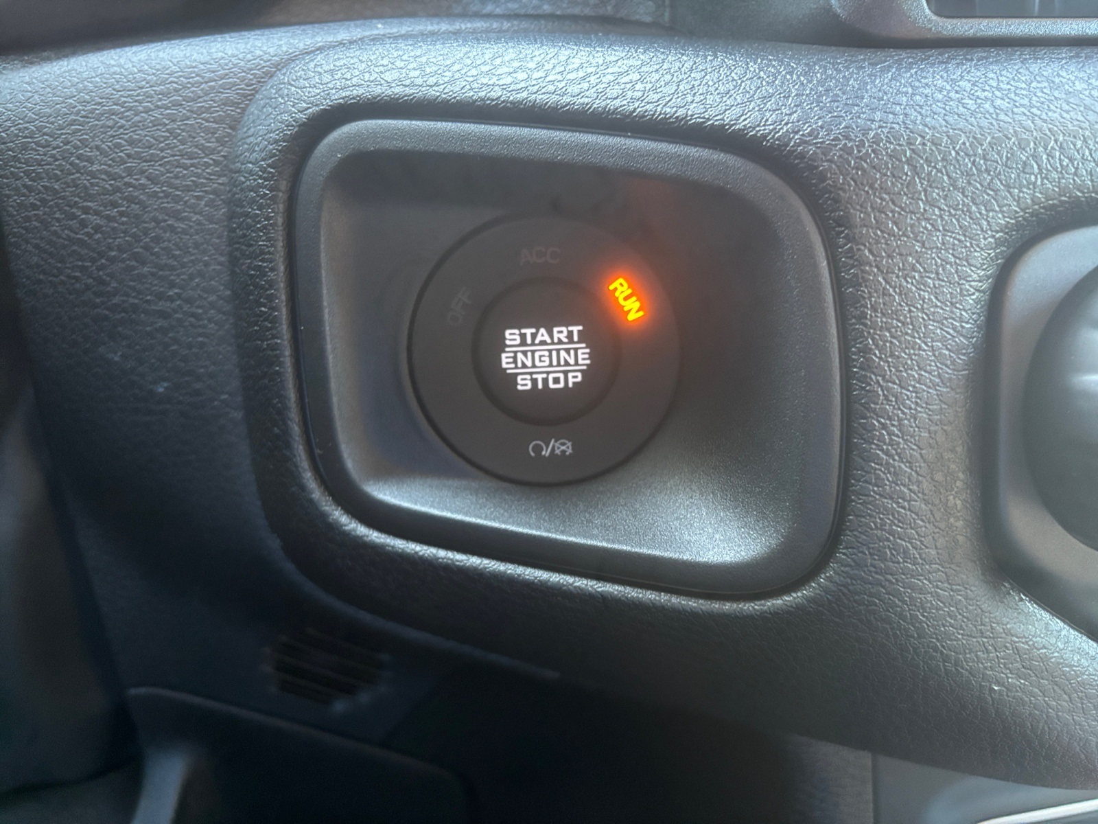 2025 Jeep Wrangler Sport S photo 21
