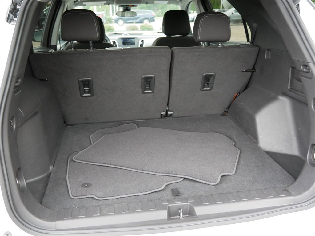 2024 Chevrolet Equinox LT photo 8