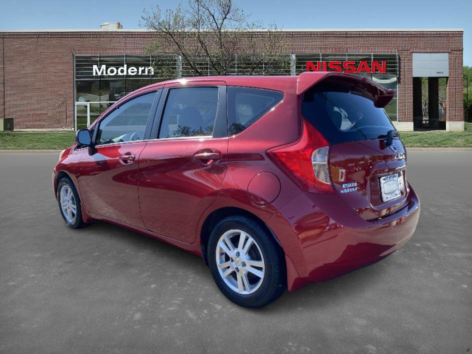 2014 Nissan Versa Note SV photo 2