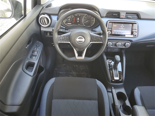 2025 Nissan Versa 1.6 SV photo 15