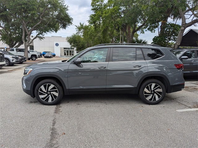 2025 Volkswagen Atlas SEL photo 5