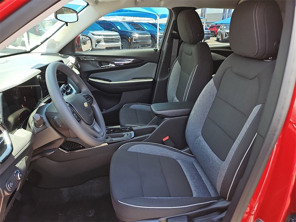 2026 Chevrolet Trailblazer LT photo 13