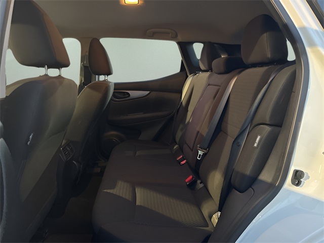 2020 Nissan Rogue Sport S photo 14