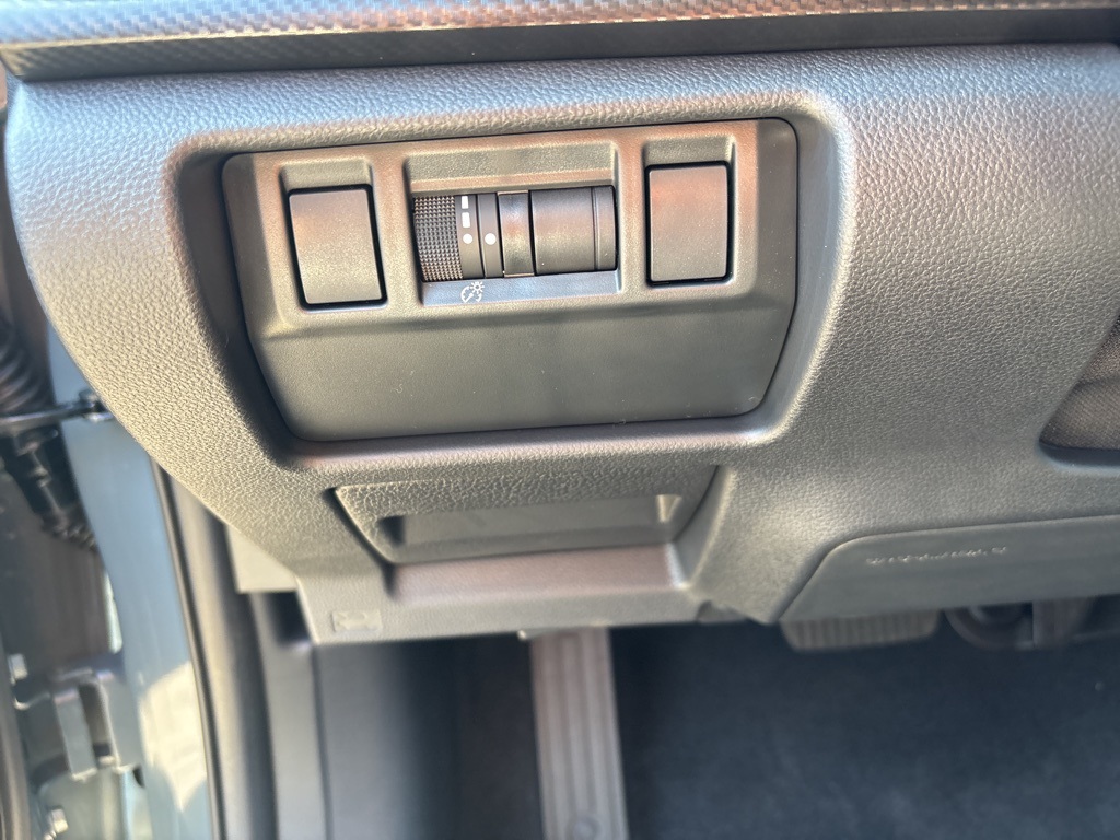 2025 Subaru Crosstrek Premium photo 16