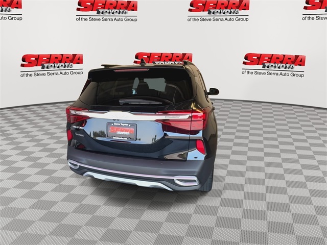 2023 Kia Seltos EX photo 8