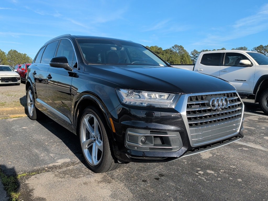 2019 Audi Q7 Prestige's photo