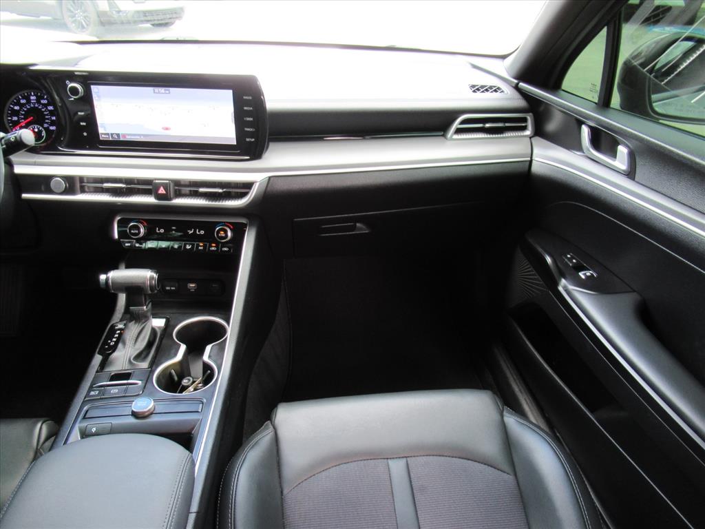 2022 Kia K5 GT-Line photo 14