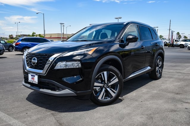 2023 Nissan Rogue SL's photo