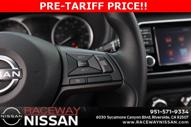 2025 Nissan Kicks Play S photo 23