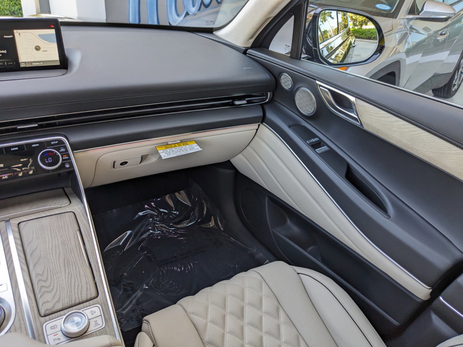 2024 Genesis GV80 3.5T Prestige photo 11