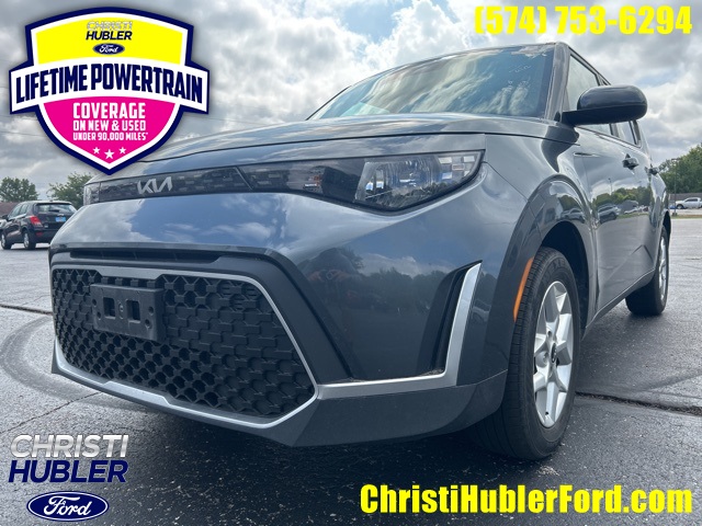 2024 Kia Soul LX's photo