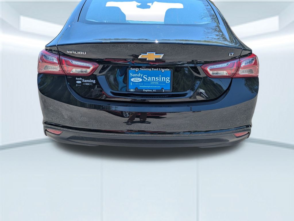 2022 Chevrolet Malibu 1LT photo 3