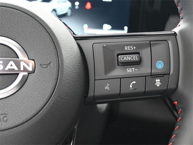 2026 Nissan Kicks SR photo 2