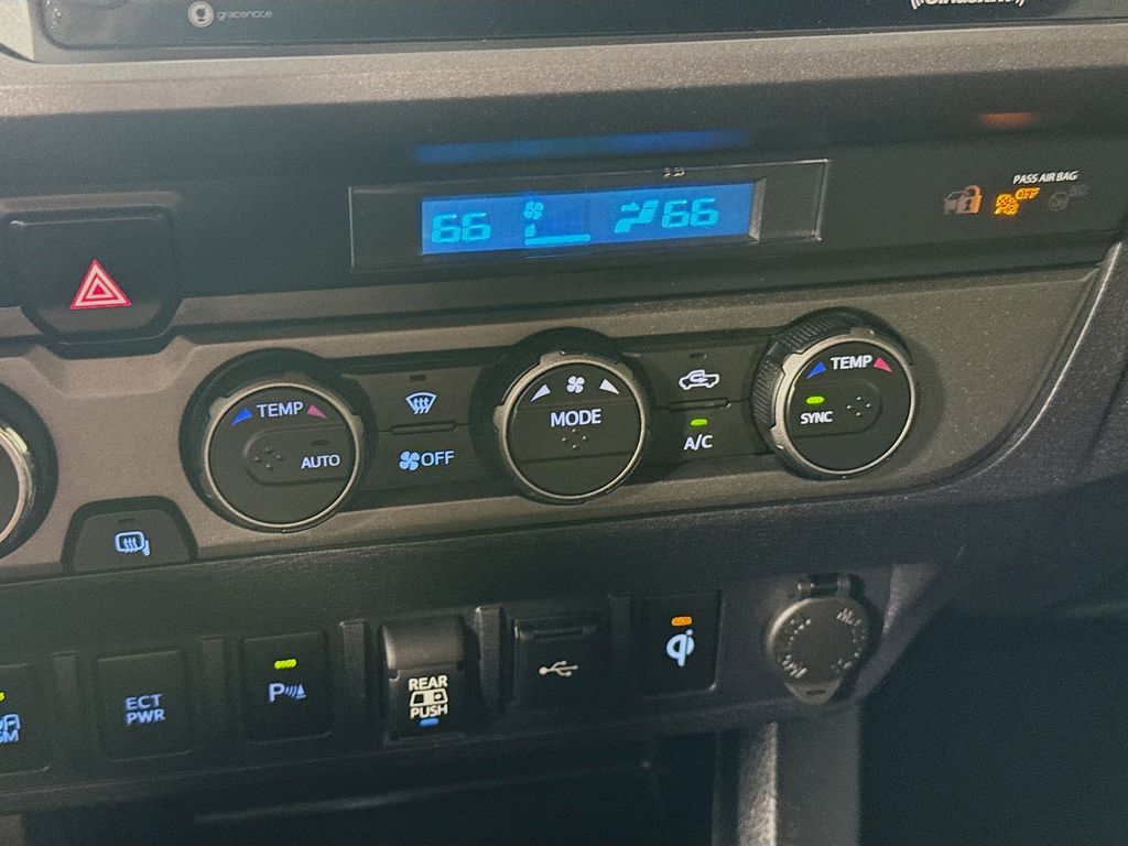 2021 Toyota Tacoma TRD photo 15