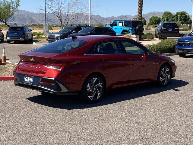 2025 Hyundai Elantra Limited photo 3