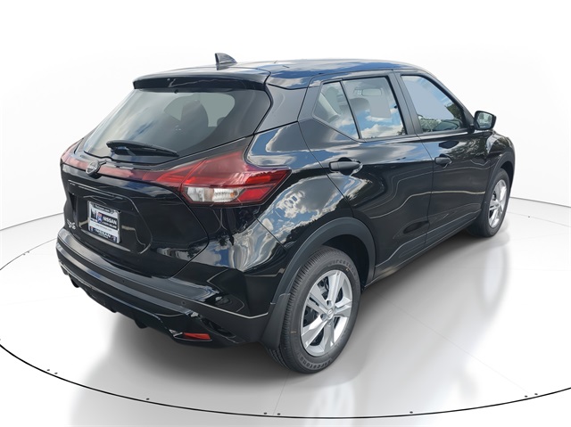 2025 Nissan Kicks Play S photo 4