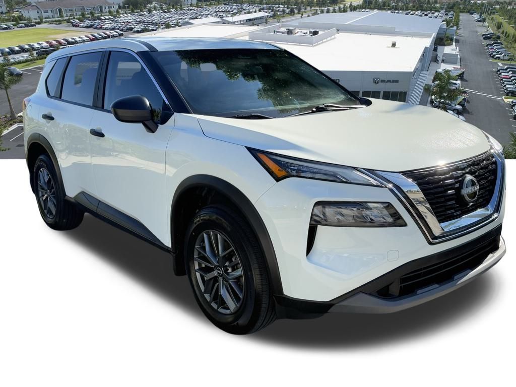 2023 Nissan Rogue S photo 2