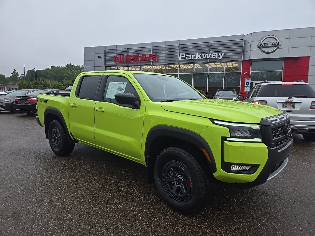 2026 Nissan Frontier PRO-4X's photo