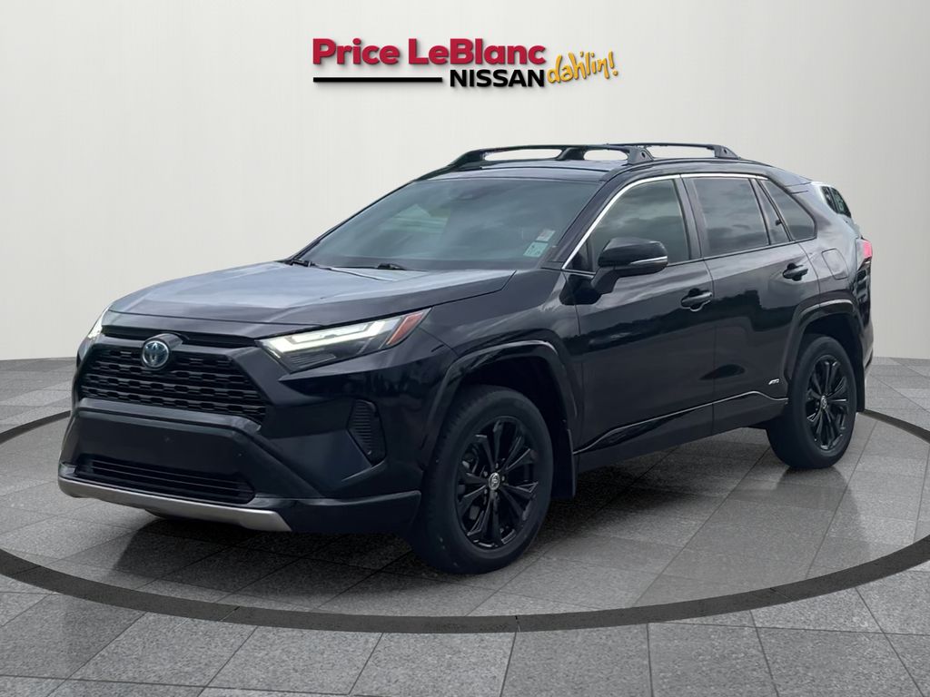 2022 Toyota RAV4 Hybrid SE photo 2