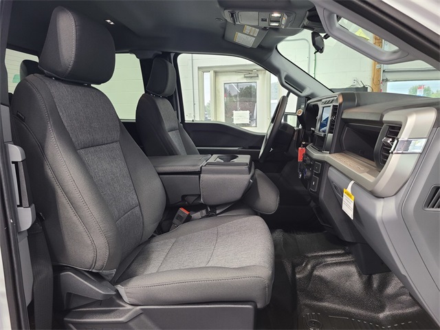 2024 Ford F-350 XL photo 17