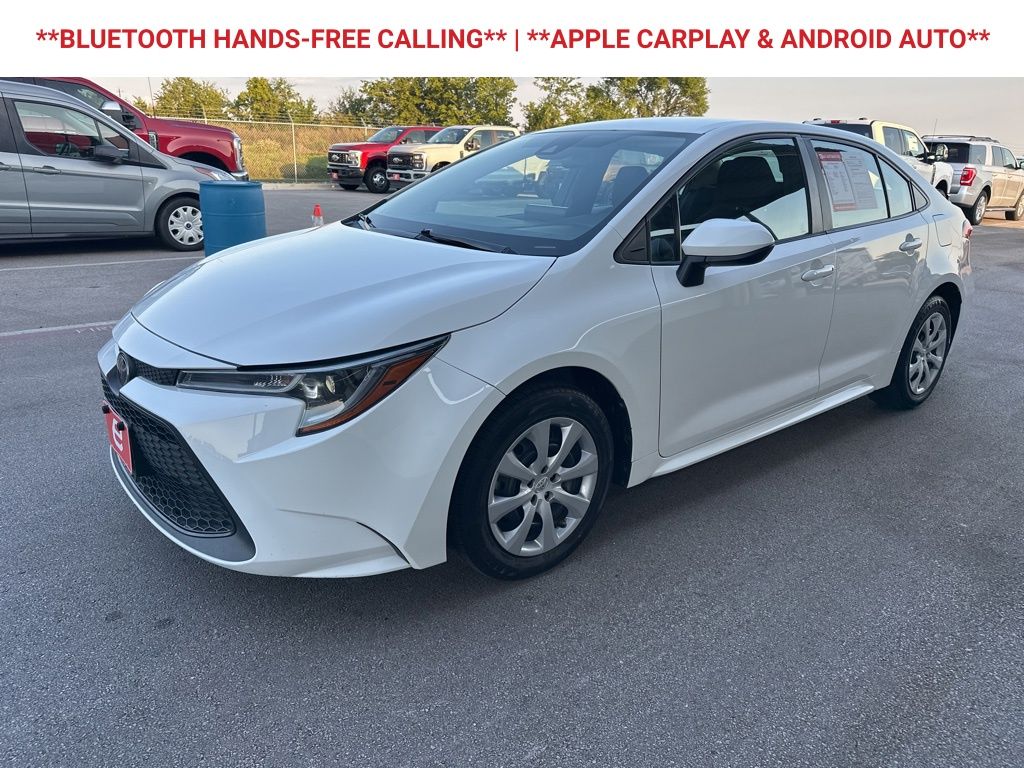 2022 Toyota Corolla LE photo 3