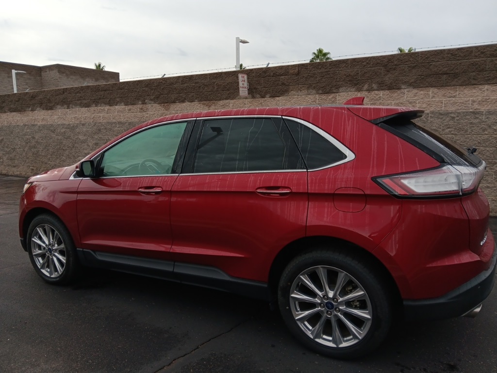 2018 Ford Edge Titanium photo 3