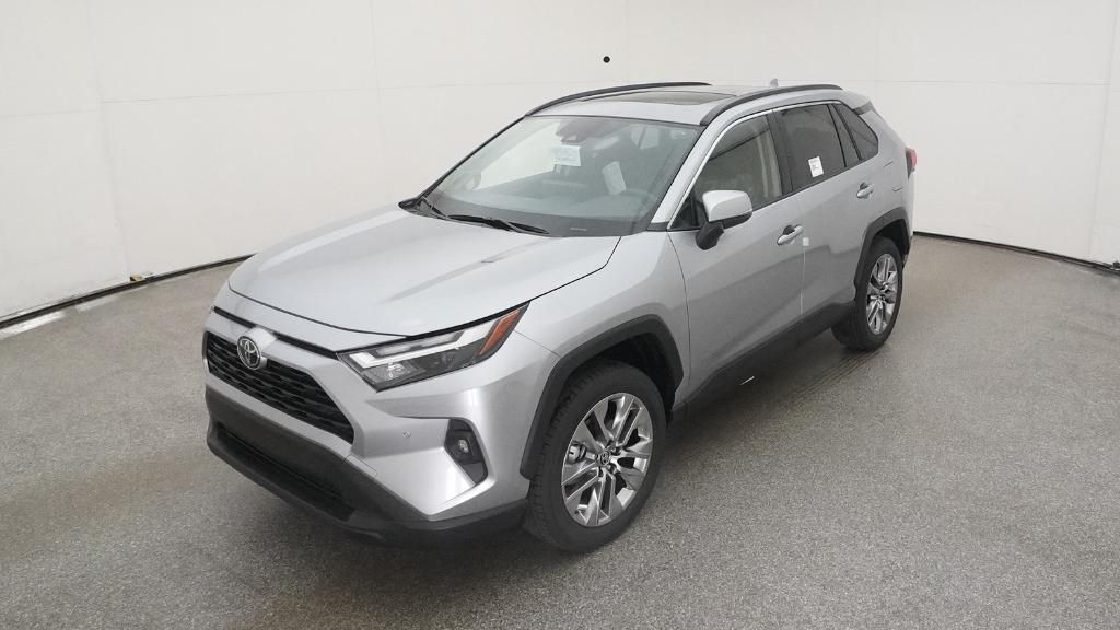 2025 Toyota RAV4 XLE Premium's photo