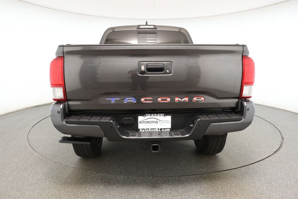 2017 Toyota Tacoma SR5 Sport TRD Pro photo 5