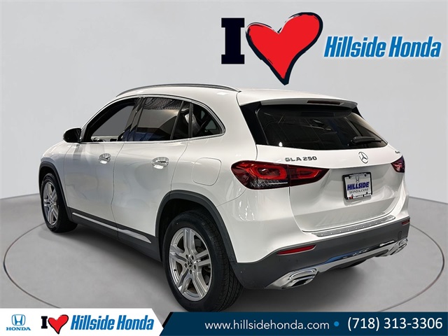 2021 Mercedes Benz GLA 250 4MATIC photo 2