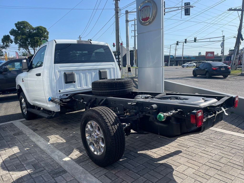 2024 Ram 3500 Tradesman photo 3