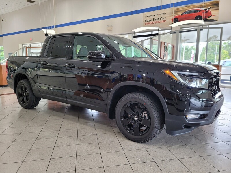 2026 Honda Ridgeline Black Edition photo 2