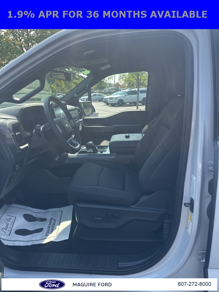 2025 Ford F-150 XLT photo 14
