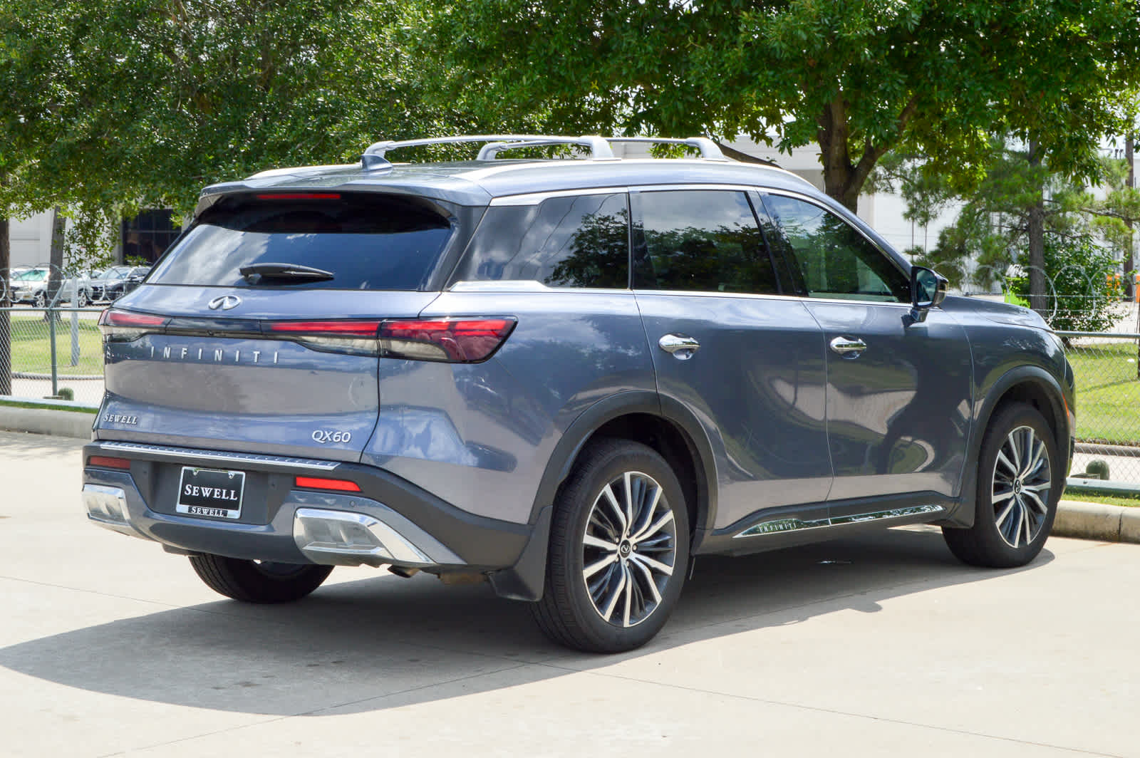 2022 Infiniti QX60 Sensory photo 4